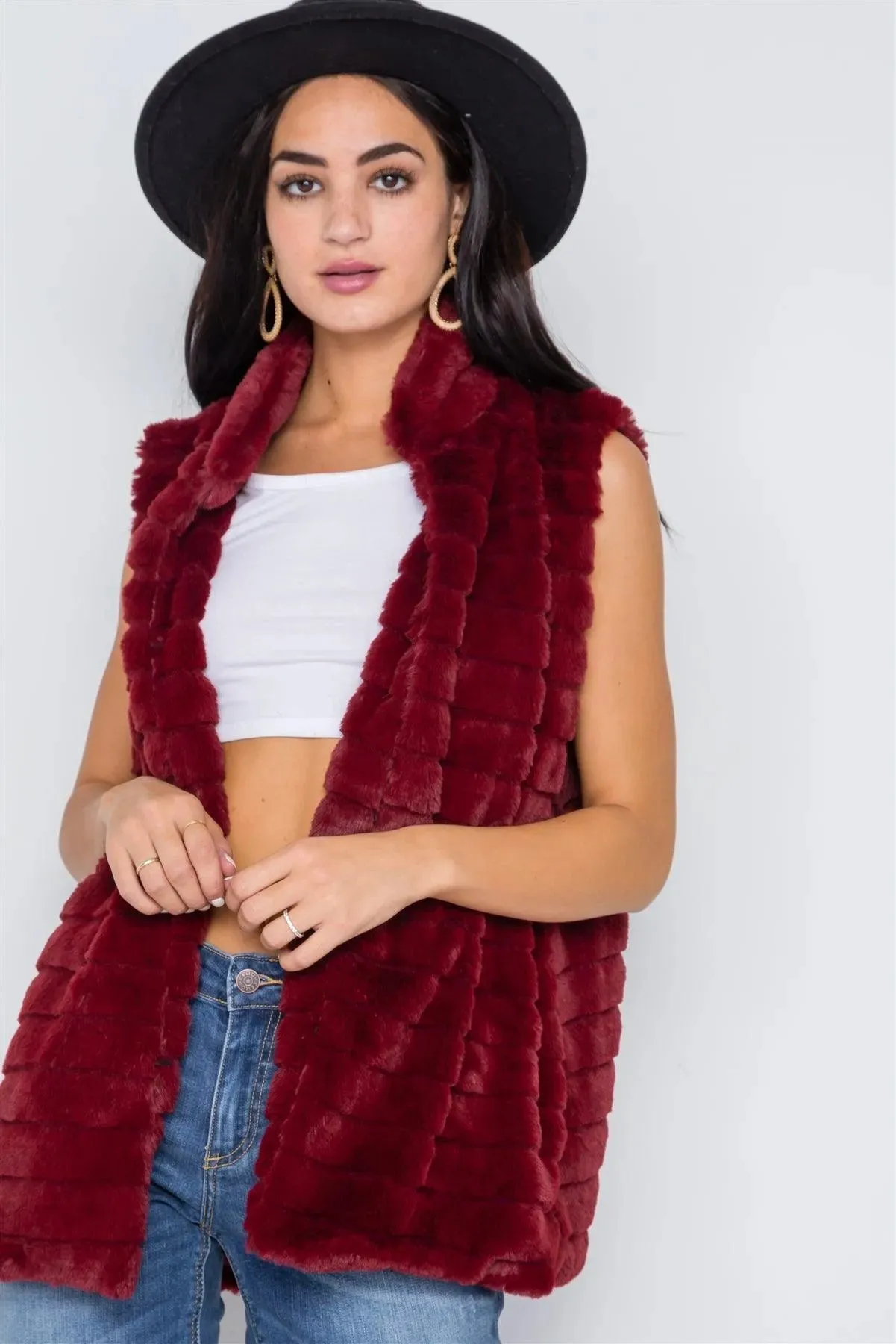 Burgundy Sleeveless Faux Fur Vest /4