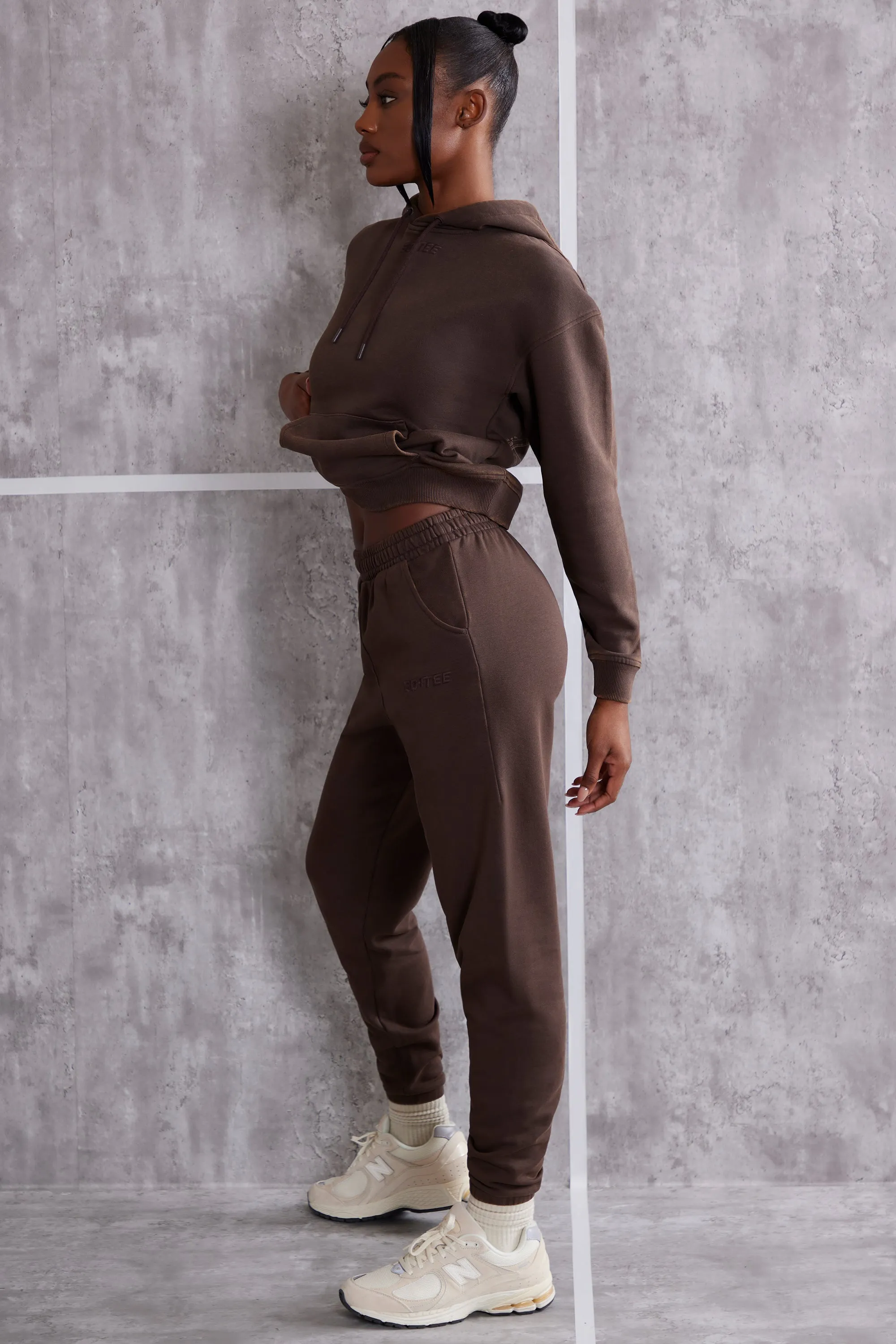 High Waist Cuffed Joggers in Brown