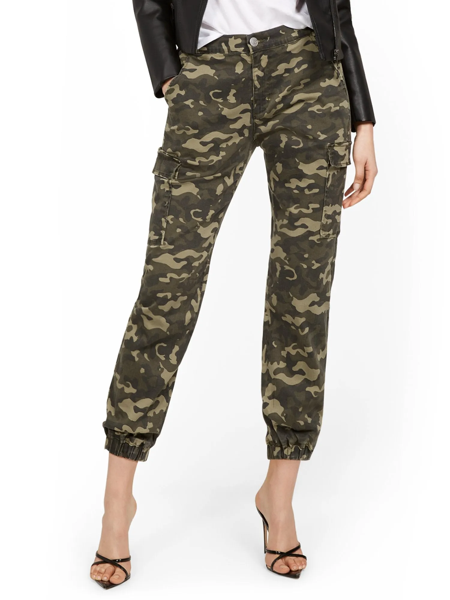 High-Waisted Cargo Jogger Pant - Camo-Print