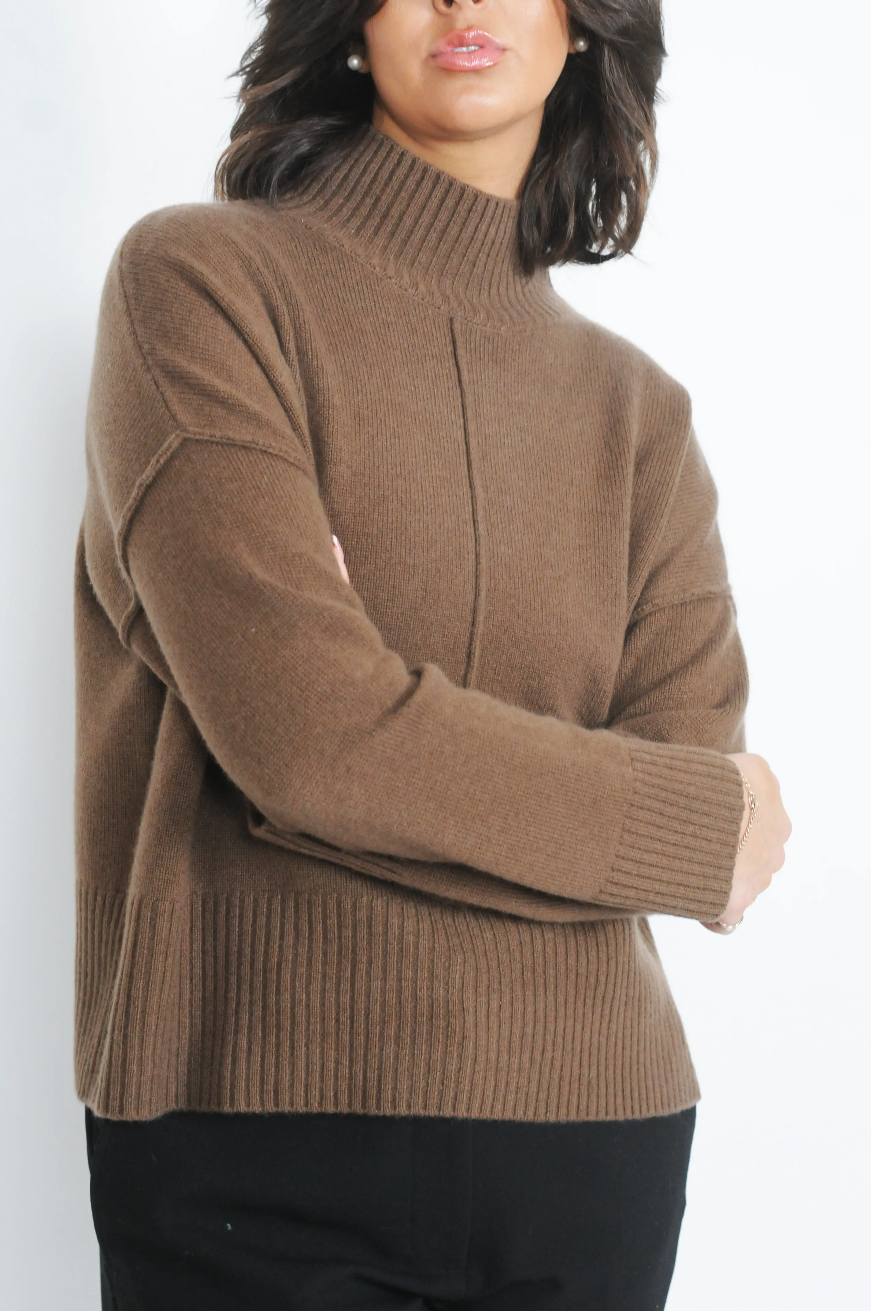 SY-23080 Sweater - 100% Cashmere - Accesories - Dark Brown