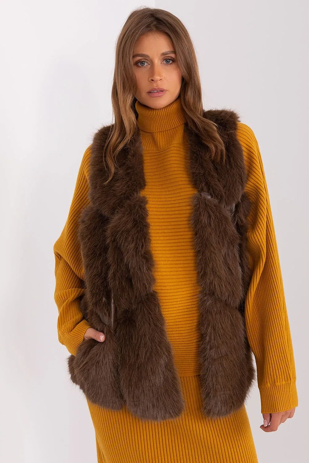 TEEK - Faux Fur Pocketed Gilet