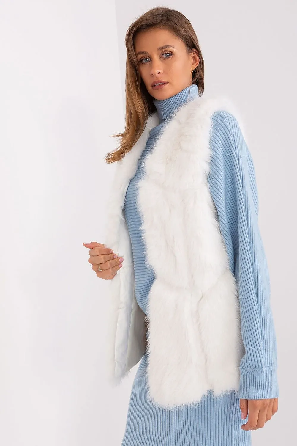 TEEK - Faux Fur Pocketed Gilet