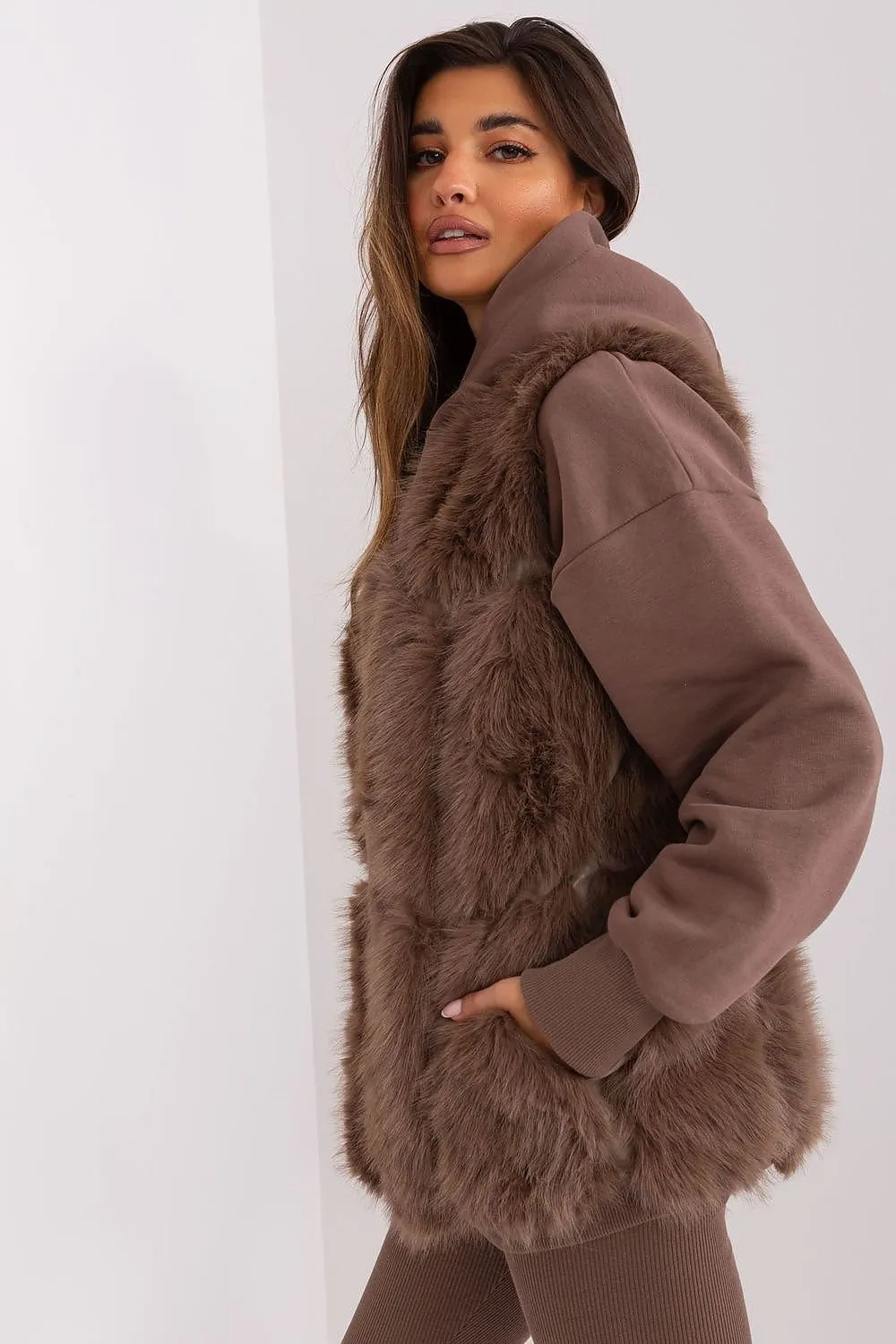 TEEK - Faux Fur Pocketed Gilet